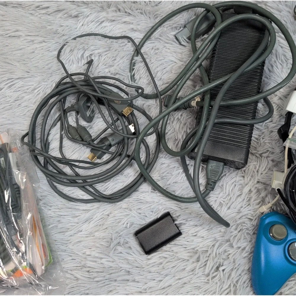 Microsoft Xbox 360 Black 120GB Console HDMI 3 Controllers 2 Headsets Not Tested
